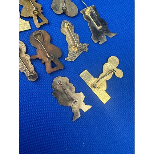 296 - Group of Assorted Golly Badges