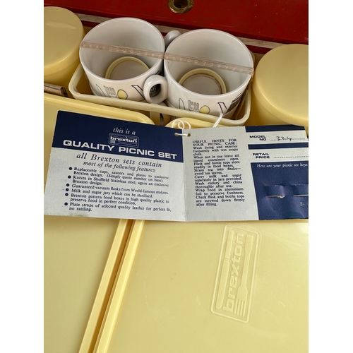 278 - Complete as new - Brexton Picnic Set