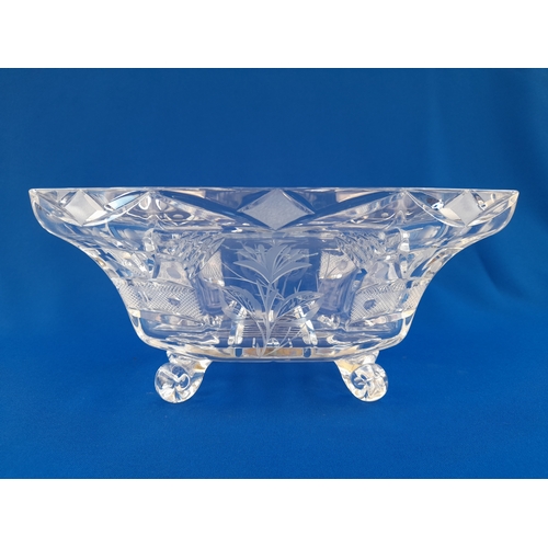 587 - Cut Glass Octagonal Fruit Bowl with Snail Feet - 26cm x 18cm