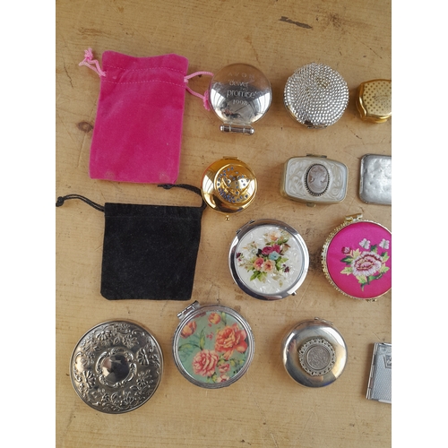 444 - Group of Approximately 20 Vintage Compacts