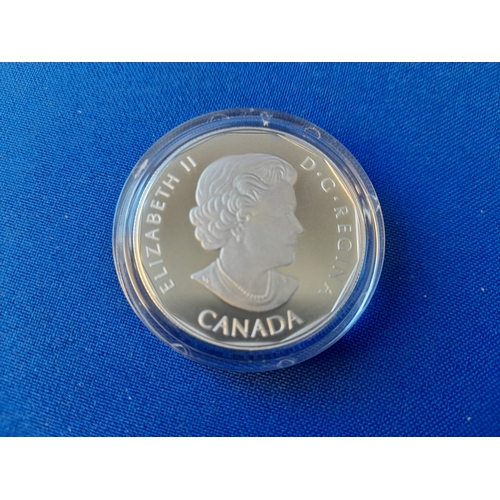 507 - Boxed Royal Canadian Mint Wonder Woman $10 Fine Silver Coin – 15.87g nominal metal weight, 34mm diam... 