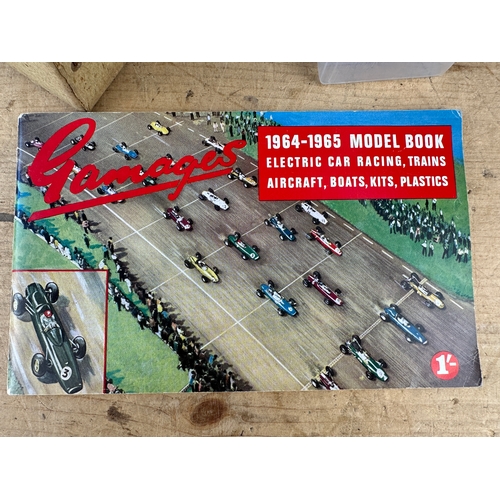 303 - Vintage Tinplate Airplane, Lead Figures & Gamages 1964-1965 Model Book, Electric Car Racing, Trains,... 