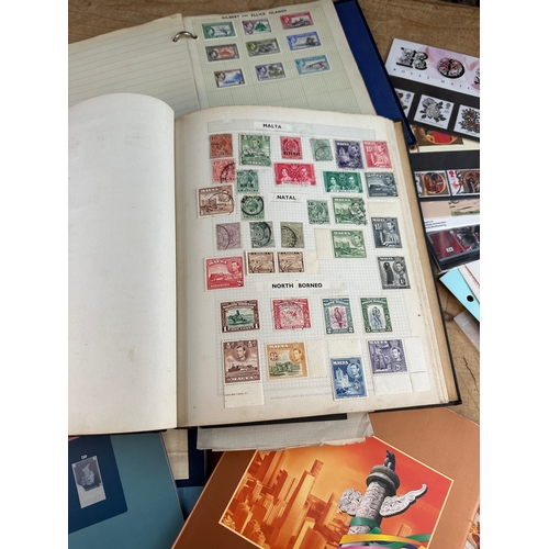 149 - British Commonwealth Stamps & other Worldwide Stamps including China 2001 Mint Stamp Yearbook