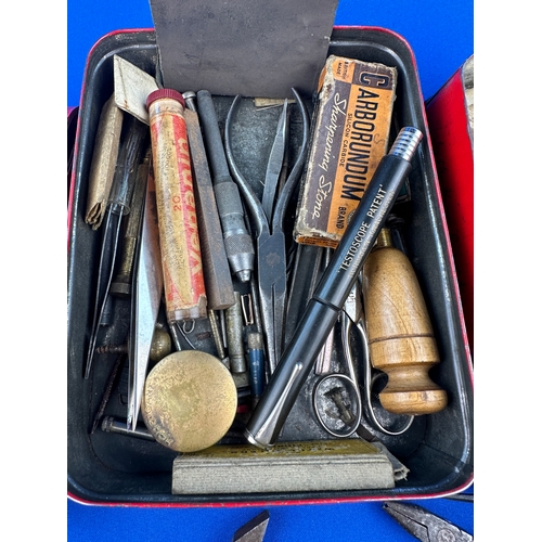 414 - Collection of Small Vintage Tools