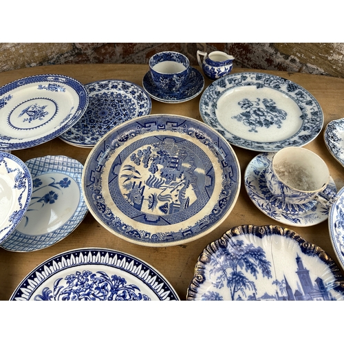 565 - Group of Antique & Vintage Blue & White Plates including Minton