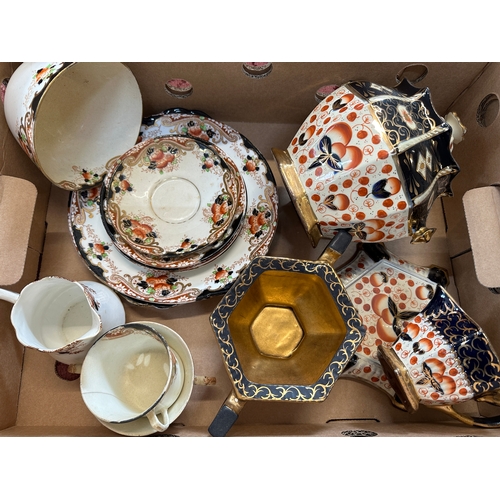 567 - Antique Imari Pattern Ceramics & Stoneware