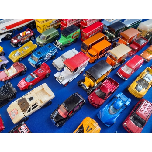 312 - 2 Trays of Small Scale Diecast including Matchbox, Corgi, Hot Wheels etc