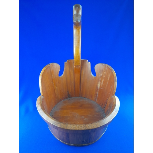 370 - Oak Planter/Baby Bath in the Form of a Crane - 61cm tall