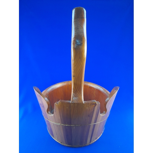 370 - Oak Planter/Baby Bath in the Form of a Crane - 61cm tall