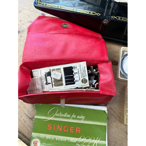 352 - Singer 222k Portable Featherweight Sewing Machine with Accessories in Great Working Order