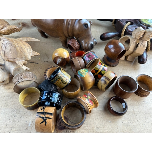 320 - Wooden Items including Turtle Carving & Napkin Rings