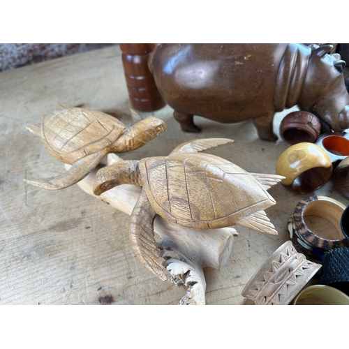 320 - Wooden Items including Turtle Carving & Napkin Rings