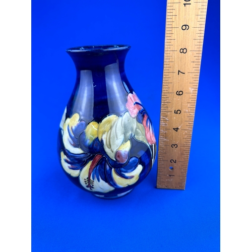 572 - Moorcroft Hibiscus Pattern Vase