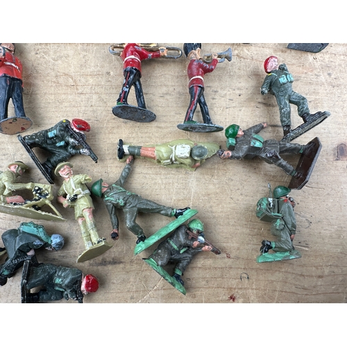 289 - Vintage Lead & Plastic Toy Soldiers