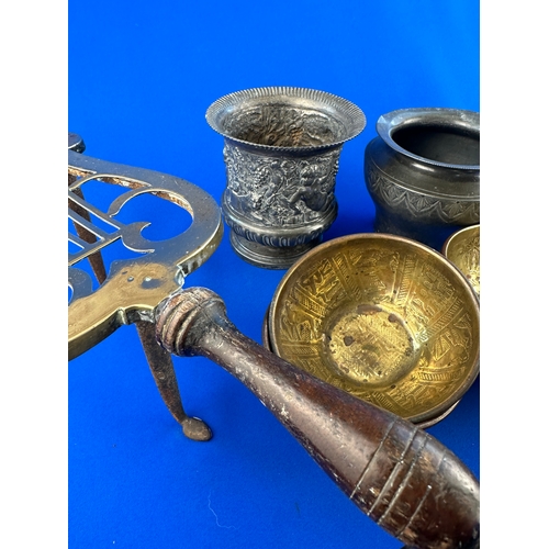 318 - Group of Mixed Metalware including Pewter