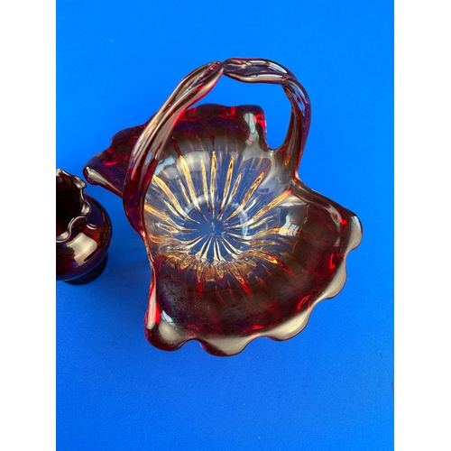 599 - Vintage Art Glass & Ruby Glass Vases