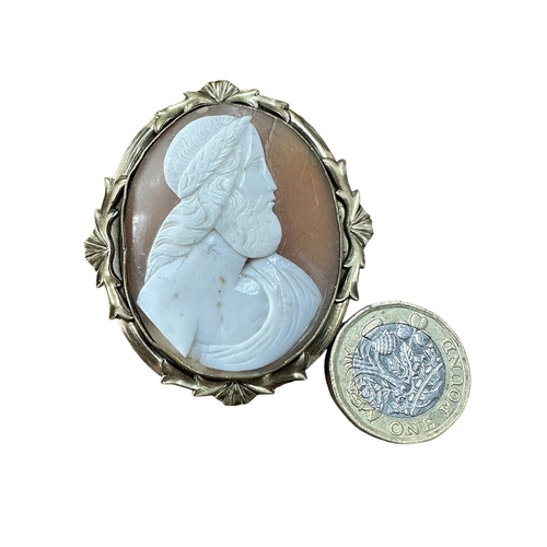 90 - Large Antique Cameo depictic Neo Classical Head