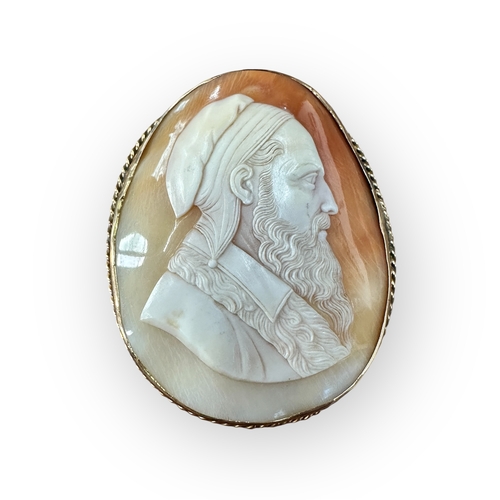 91 - Large Antique Cameo in Yellow Metal