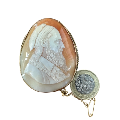 91 - Large Antique Cameo in Yellow Metal