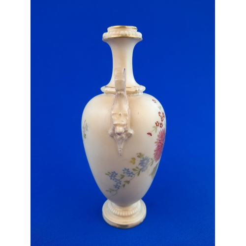 535 - Assorted Ceramic and Glassware Items including Wedgwood, Royal Worcester and Royal Doulton - some pi... 