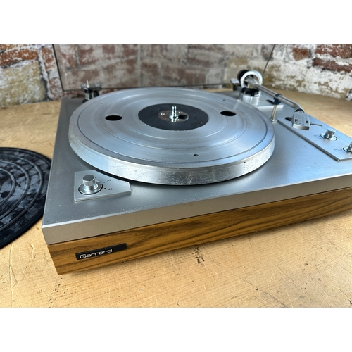 831 - Garrard GT-25P Turntable