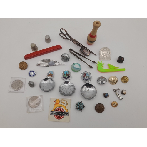 527 - Group of Collectable Items including Badges, Souvenir Spoons and Thimbles