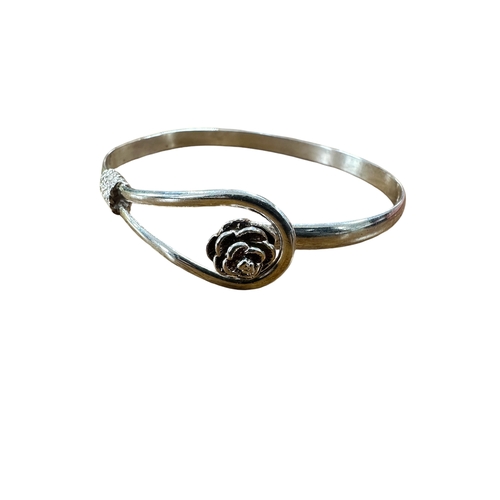 75 - 925 Silver Bangle with Rose design 12.35g