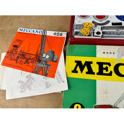 263 - Vintage Meccano Set No8