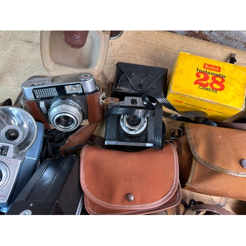 755 - Large Collection of Various Vintage Cameras inc. Voigtlander, Halina, Ilford etc.