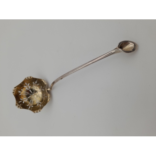 15 - Sheffield 1909 Sterling Silver Strainer Ladle - James Dixon & Sons, 23.9g...