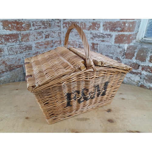 459 - Large Fortnum & Mason Picnic Hamper - 35 x 52 x 46cm