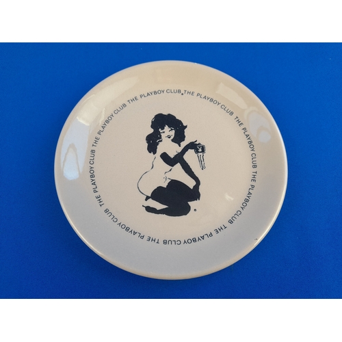 694 - Dunn Bennett & Co Ltd Royal Doulton The Playboy Club Plate - 18cm diameter