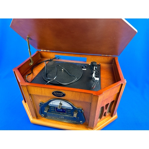 832 - Amos Vintage Style Record Player & CD