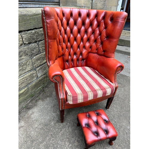 1000 - Red Chesterfield Barrel Back Porters Chair