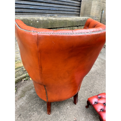 1000 - Red Chesterfield Barrel Back Porters Chair