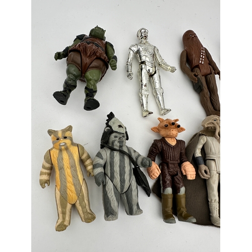 331 - Group of 9 Vintage Kenner Star Wars Figures