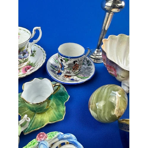 451 - Group of Collectables including Royal Albert & Crown Devon