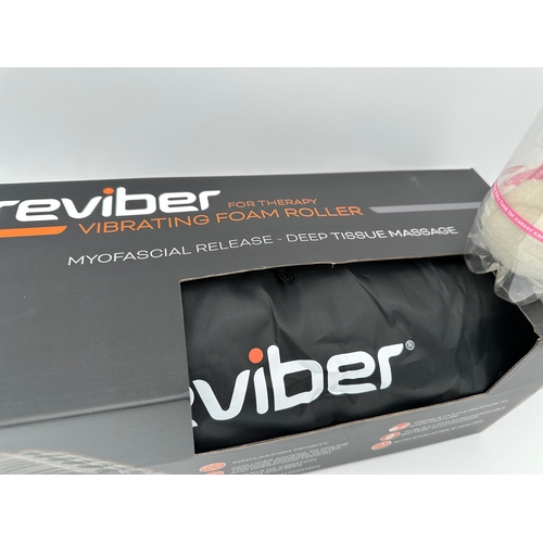 833 - As New Reviber Vibrating Foam Roller and Ralph Lauren Pink Pony Tennis Balls