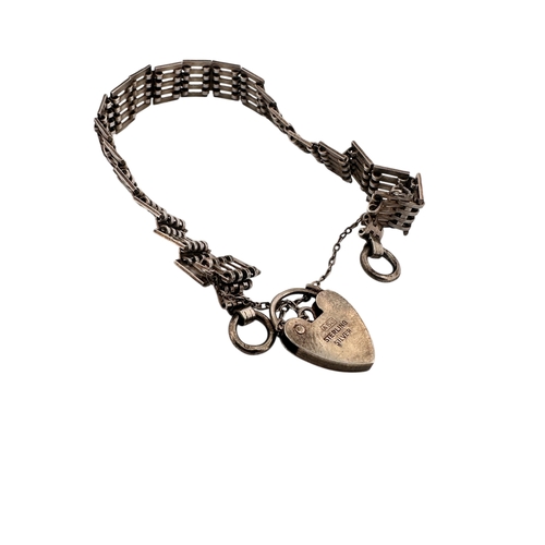 175 - Silver Gate Bracelet with Padlock Clasp, 13.2g