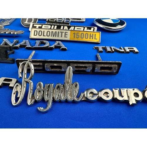 360 - Automobilia - Group of Vintage Car Badges