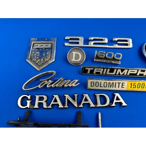 360 - Automobilia - Group of Vintage Car Badges