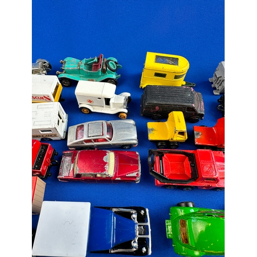 250 - Quantity of Playworn Diecast Car etc. including: Matchbox, Corgi, Hotwheels, Majorette etc.