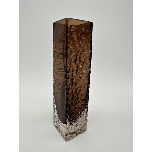 709 - Whitefriars Geoffrey Baxter Nail Vase - slight chip to corner rim, as pictured