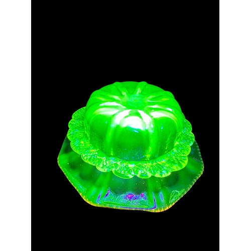 710 - Victorian Cranberry & Uranium Glass Bowl