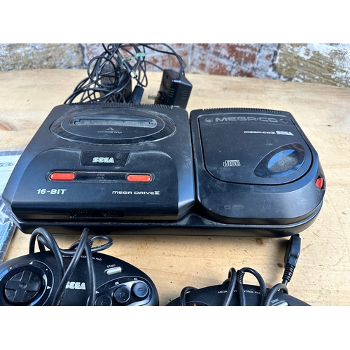 197 - Sega Megadrive II & Mega CD Console