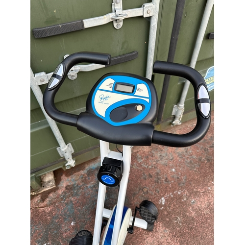 648 - Davina Exercise Bike with Manual