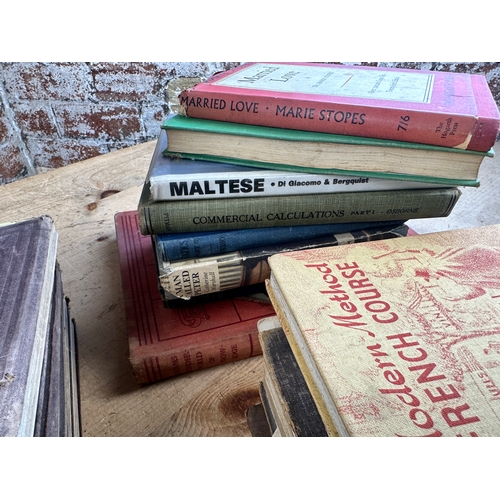 678 - Group of Vintage Books