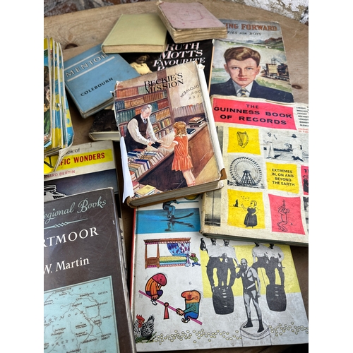 681 - Vintage Books including Observers Guides