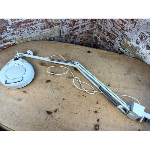 709 - Daylight Fluorescent Magnifying Lamp