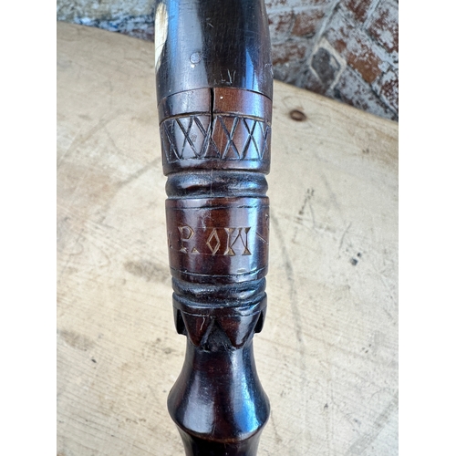 472 - Boer War, Prisoner of War Art Walking Stick. St Helena 1901. Horn Handle.